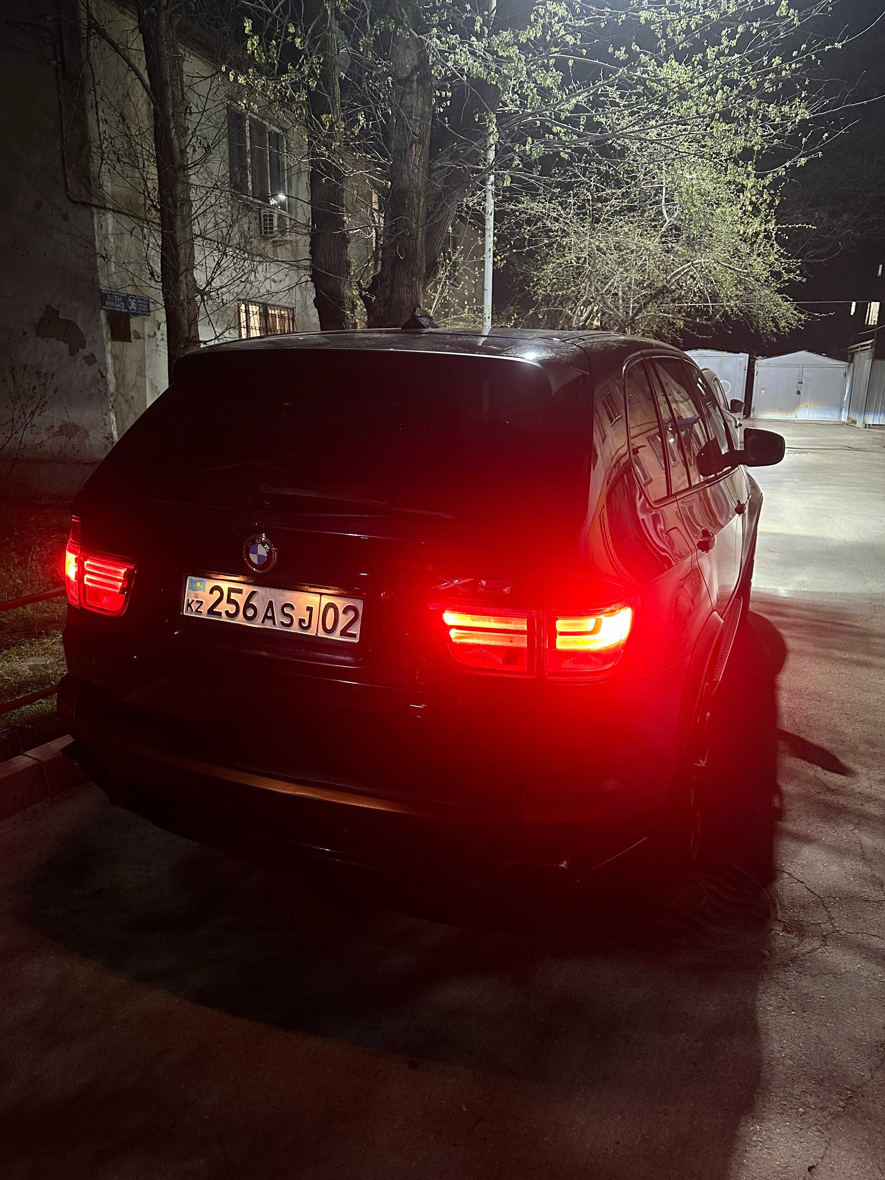 Продам чёрного зверя X5 рестайлинг 2010