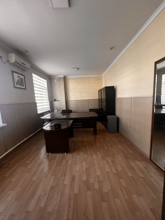 Недорогой офис сдается в аренду.