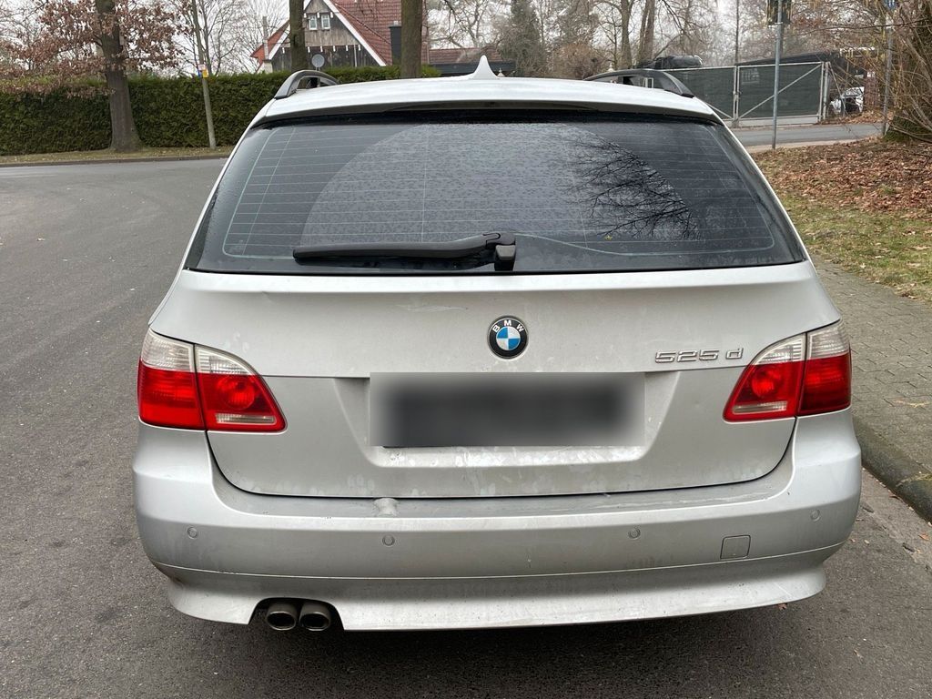 BMW E61 НА ЧАСТИ BMW 525D E61 БМВ Е61 за части 525Д