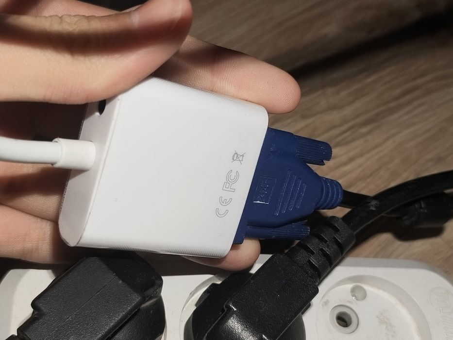 Монитор Packard bell