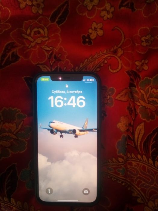 Продам 12 iPhone в хорошем состоянии