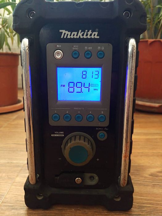 Makita radio BMR 100 radio cu baterii împreună cu baterie compatibilă