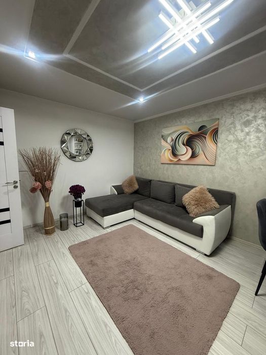 Apartament 3 camere complet renovat • Parter • Zona Comisia  Centrala