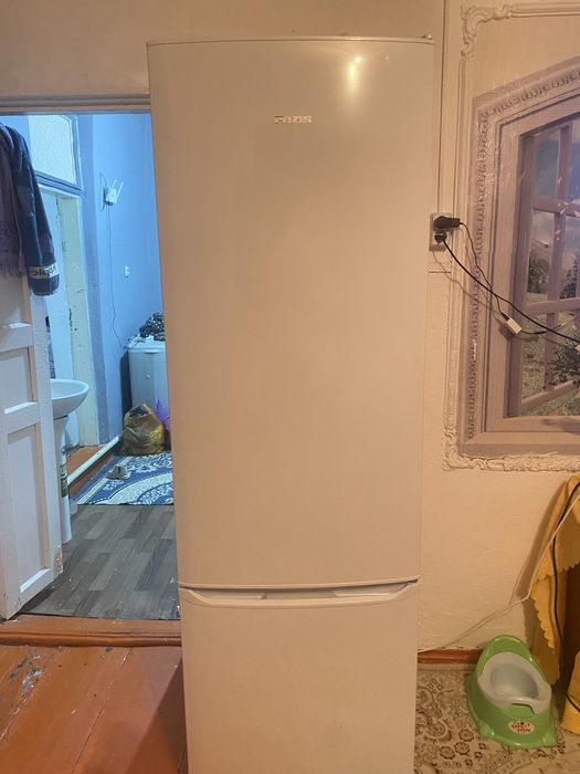 Холодильник новый
