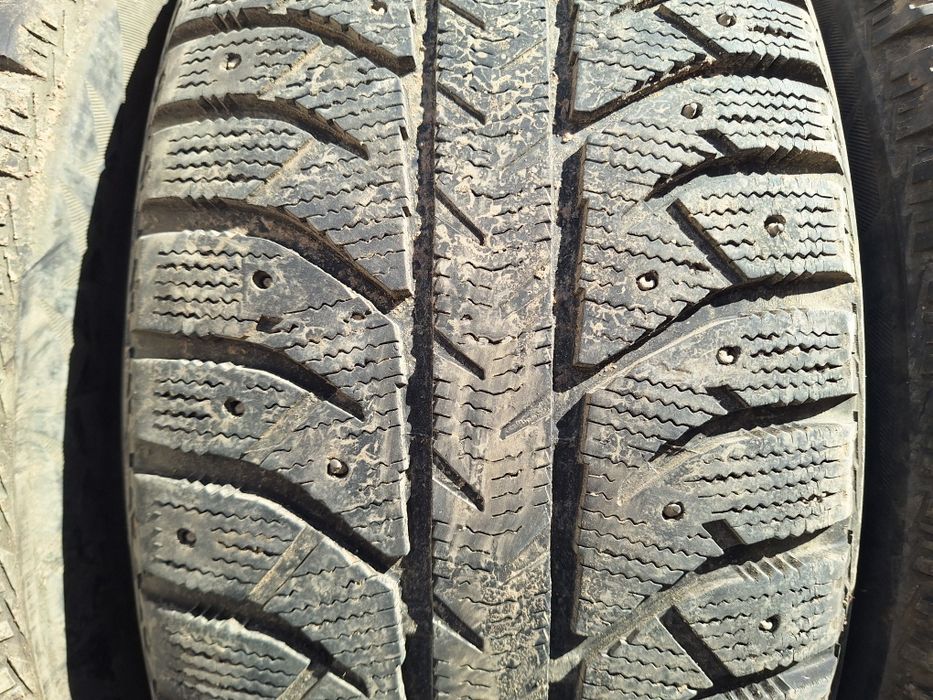 продается шины японские