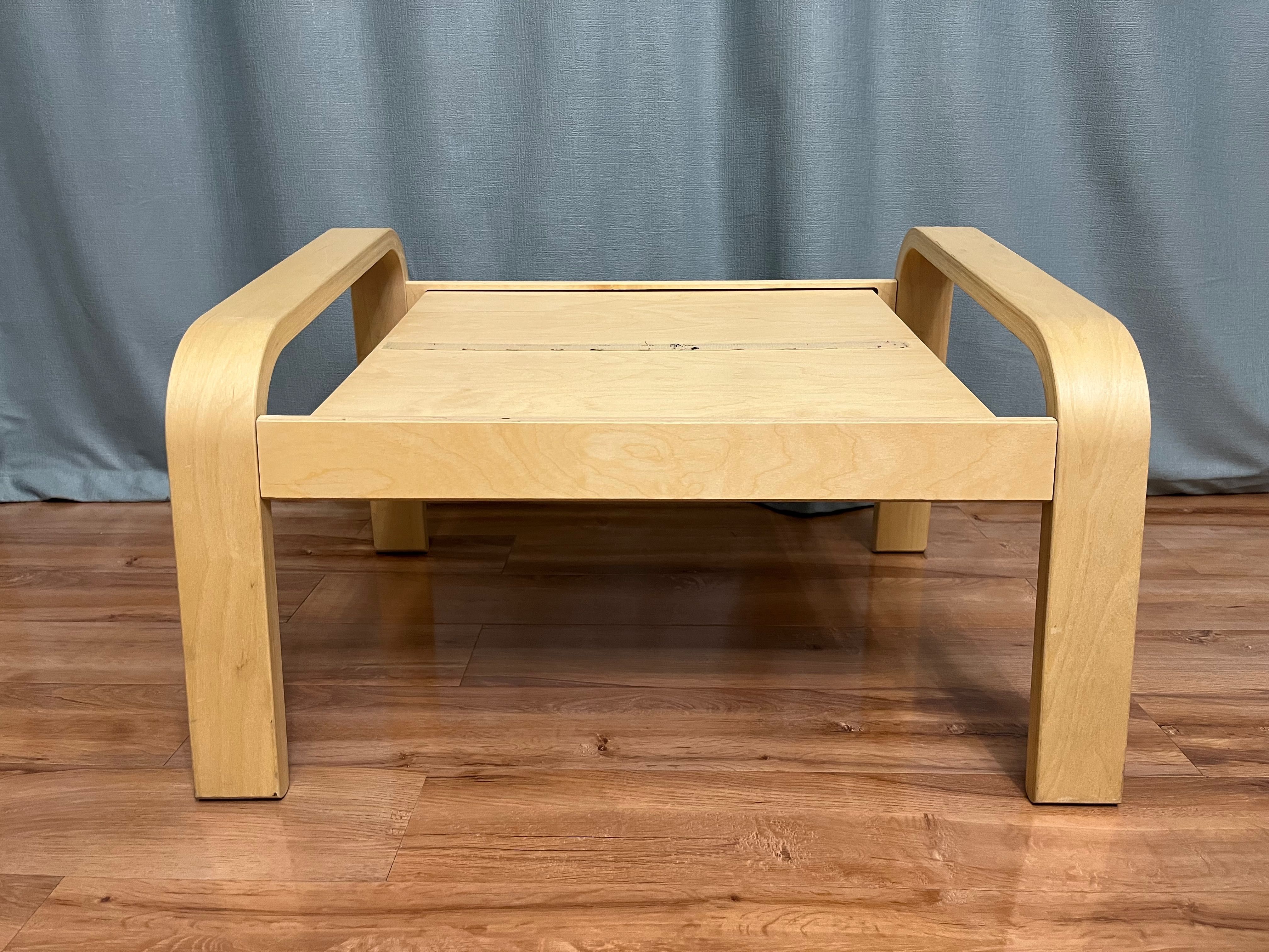 Новый табурет для ног IKEA ПОЭНГ с подушкой из эко-кожи
