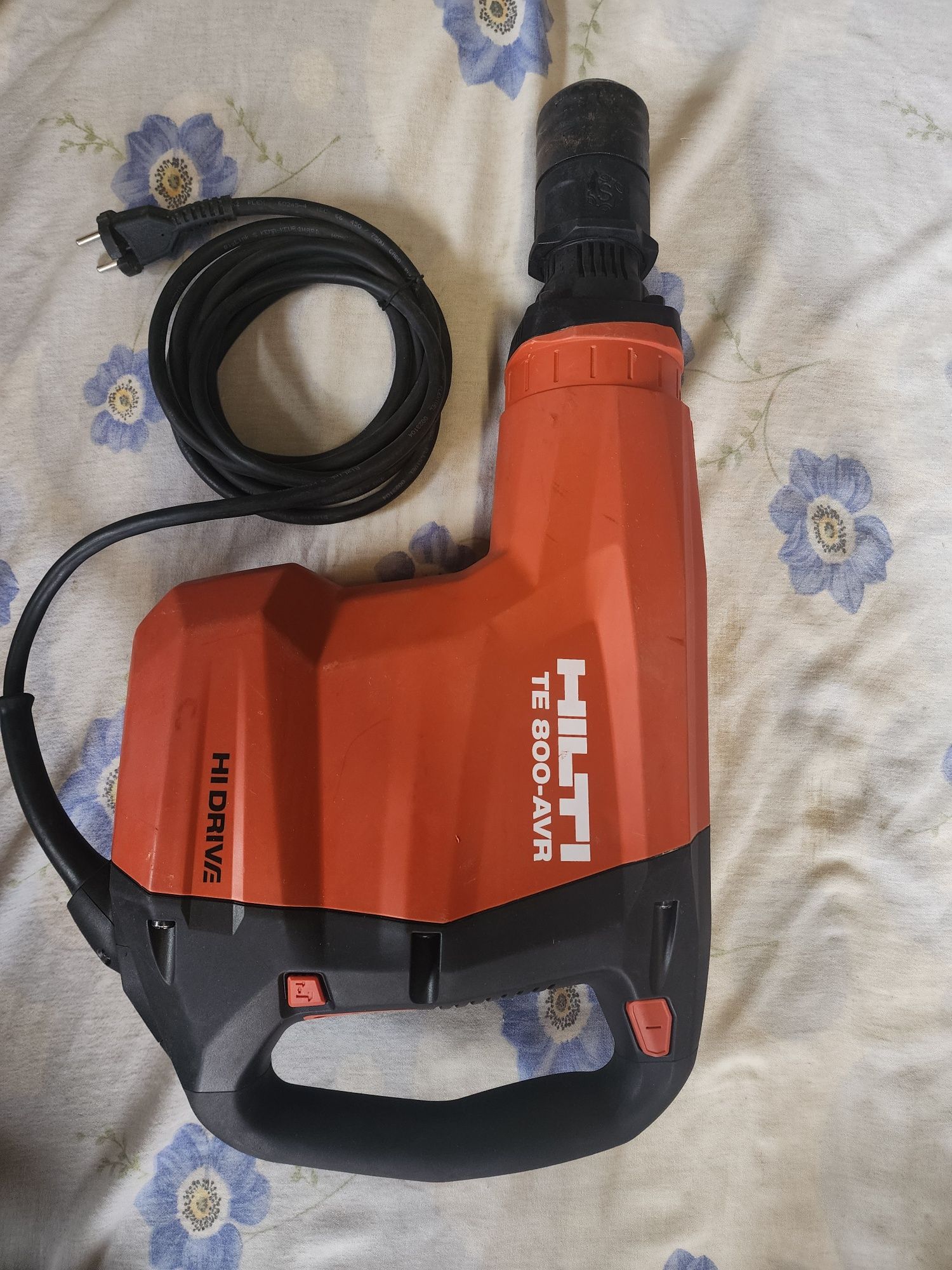 Demolatoare hilti noi