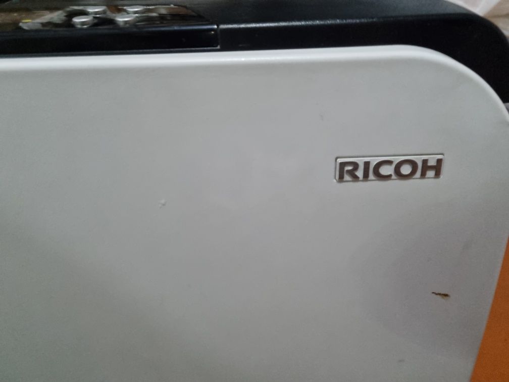 Цветной лазерный принтер Ricoh SP C252DN