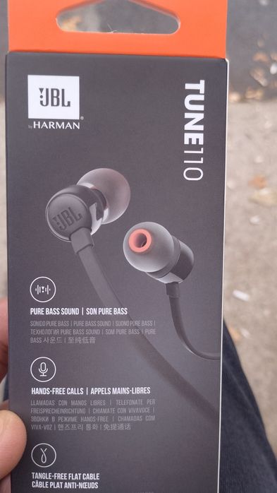 слушалки JBL TUNE110
