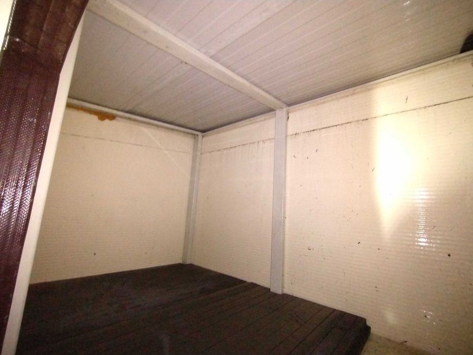 Cușcă câine mare – metal + panouri, bine izolată, rezistentă, 1.6m