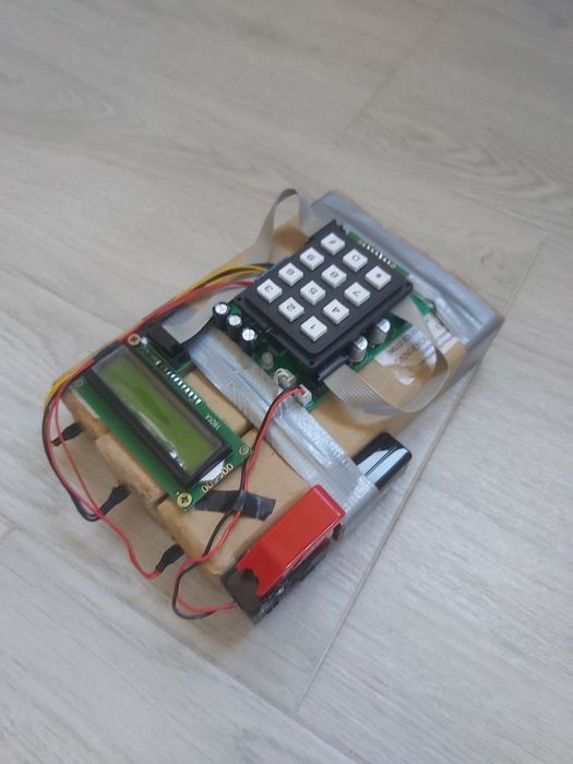 Vand replica C4 din CounterStrike2 functionala