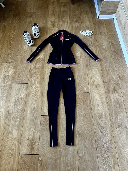 The North Face!Разкошен супероформящ сет за спорт The North Face