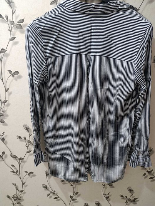 Продавам ризи S/M размер