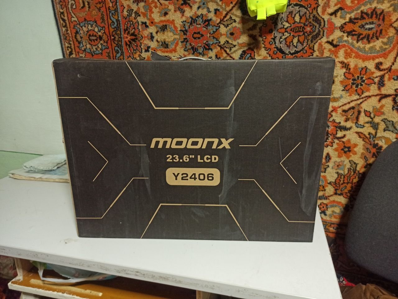 Moonx 23,6LCD.монитор,новая