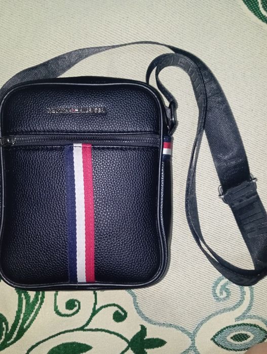 Барсетка tommy почти новый