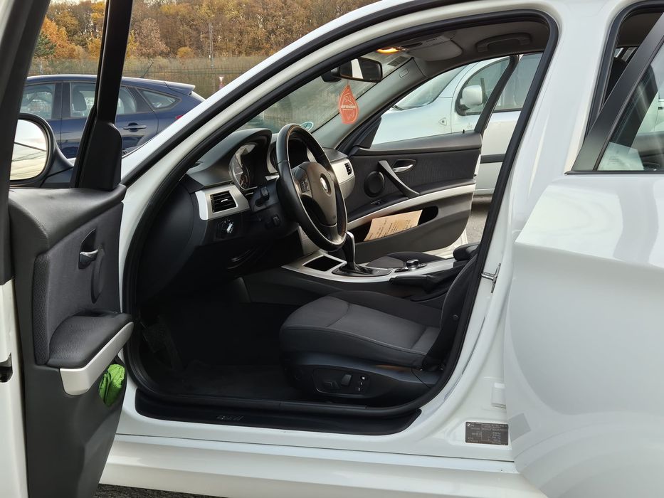 Bmw 320 E90/Automată-Euro5-184PS