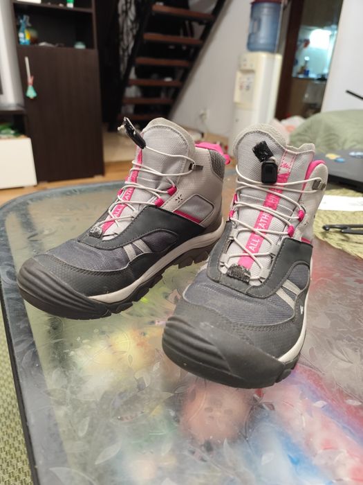 Ghete fete mărimea 38 Quechua