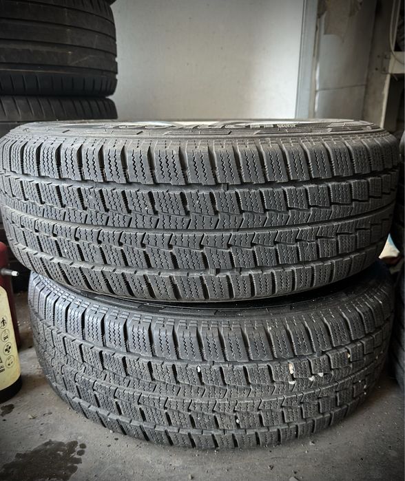 Jante aliaj VW T5,T6 R17 cu anvelope iarna C