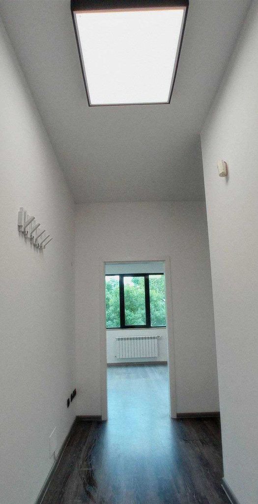 Дава се под наем Офис в София, Лозенец - 89 кв.м за 990 € - Снимка #2