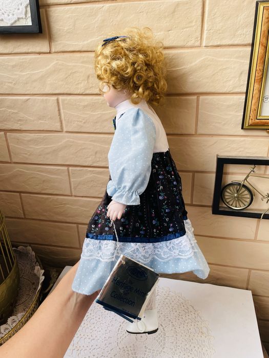 Allison красива нова порцеланова кукла от Америка