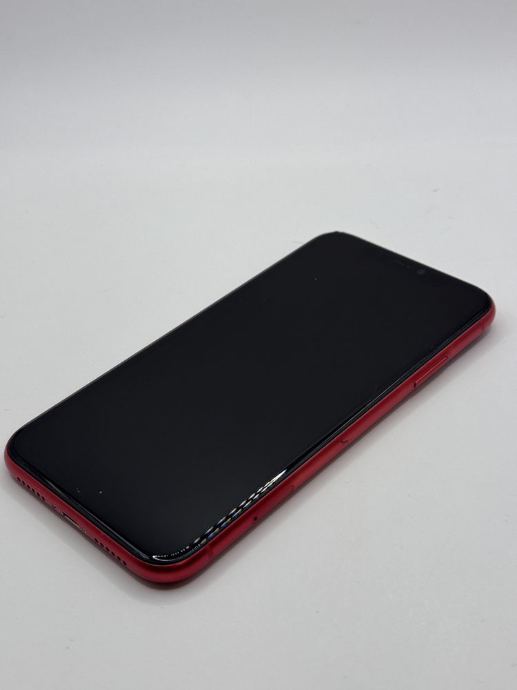 Magazin vinde iphone 11 red 64gb 100% Garantie 24 luni Grad C+