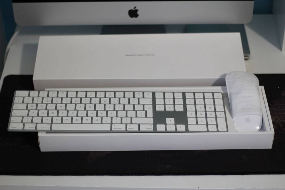 iMac 21.5'' Retina 4K 2019 + DVD + Mouse + Tast