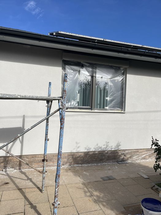 Fațadă, gresie, parchet, piatră