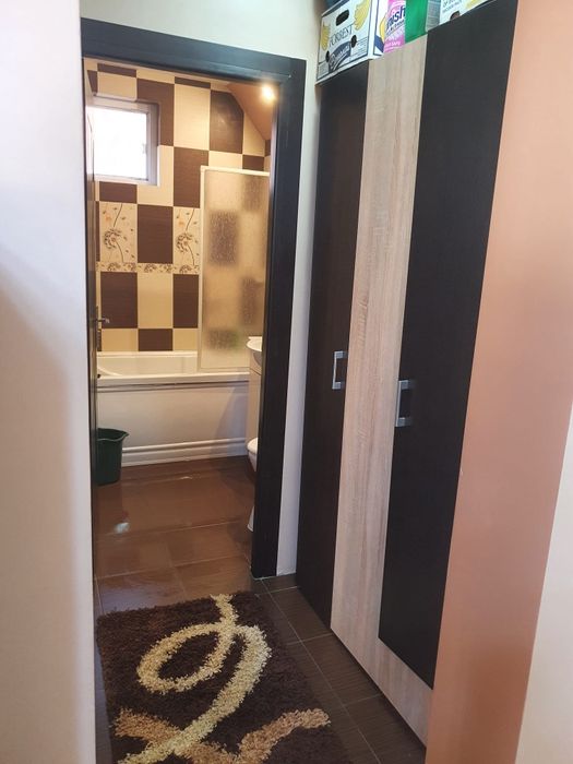 Ofertă ,Apartament  micro4 mobilat.