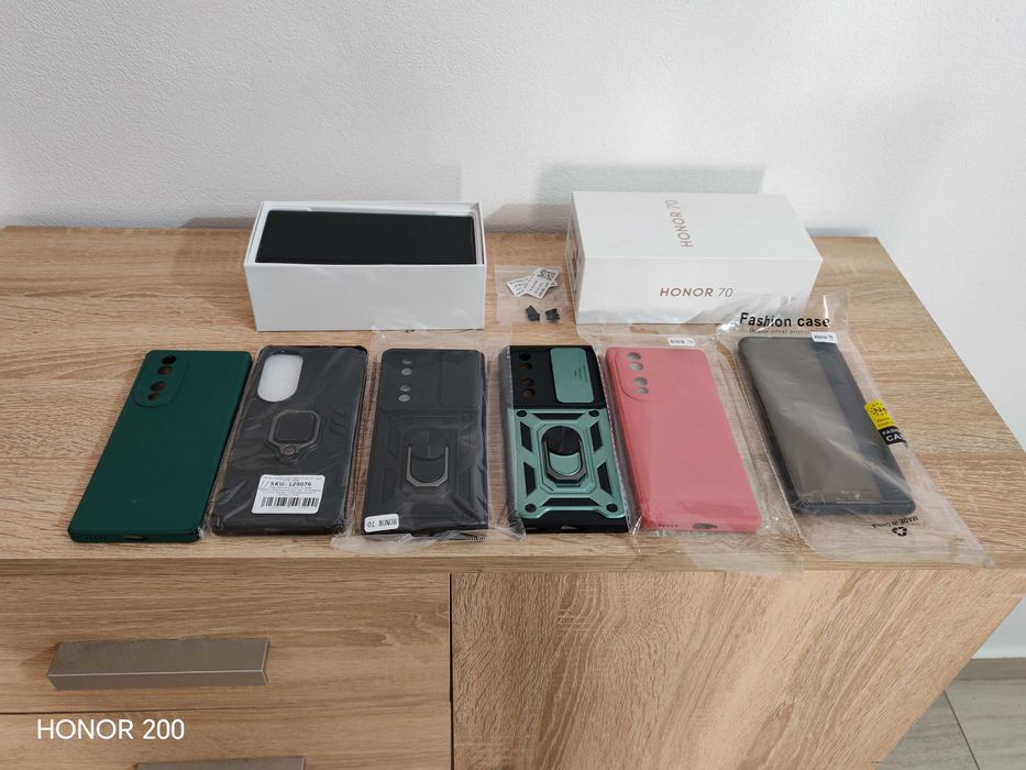 Vând Honor 70 5G ,256gb midnight black