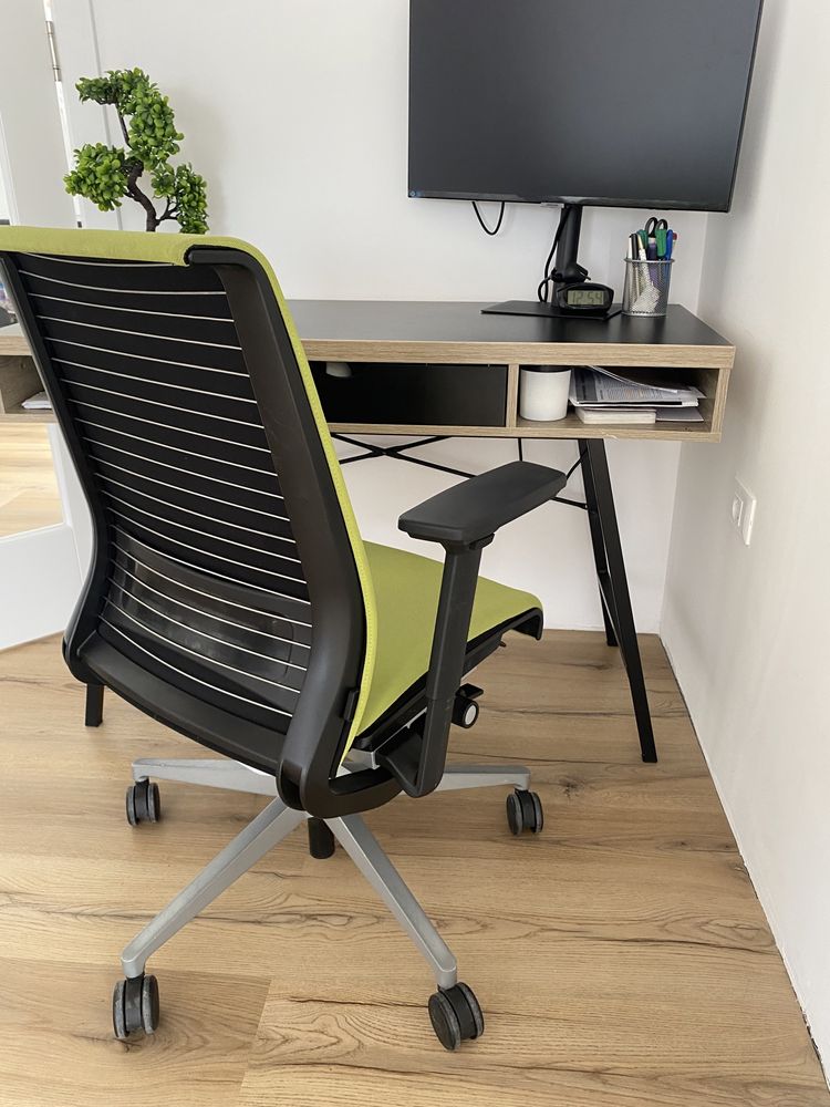 Scaun ergonomic Think V1 Steelcase