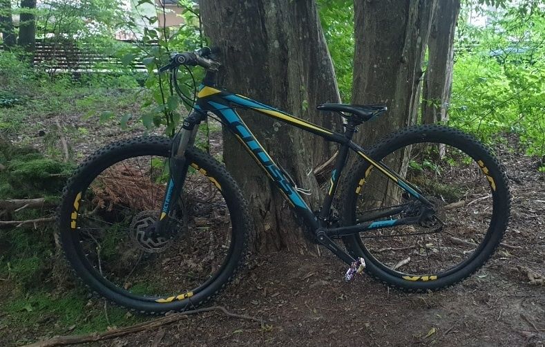 Vând bicicletă Cross GRX 9 HDB
