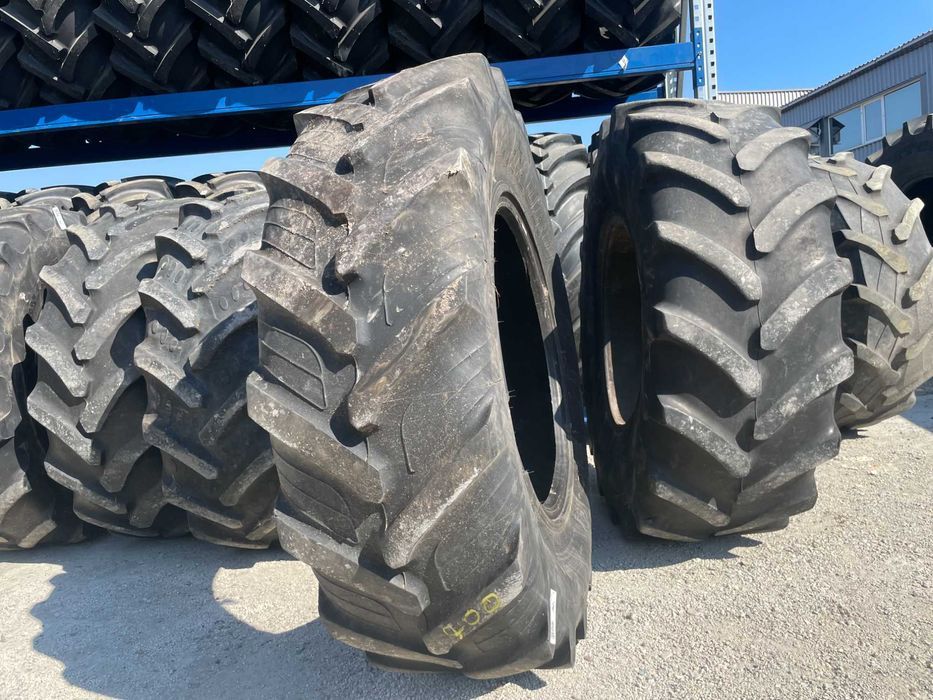 POINT 8 14.9r24 cauciucuri second hand de tractor OCAZIE