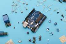 Fac proiecte Arduino / ESP32 – Automatizări smart, senzori, IoT, soft