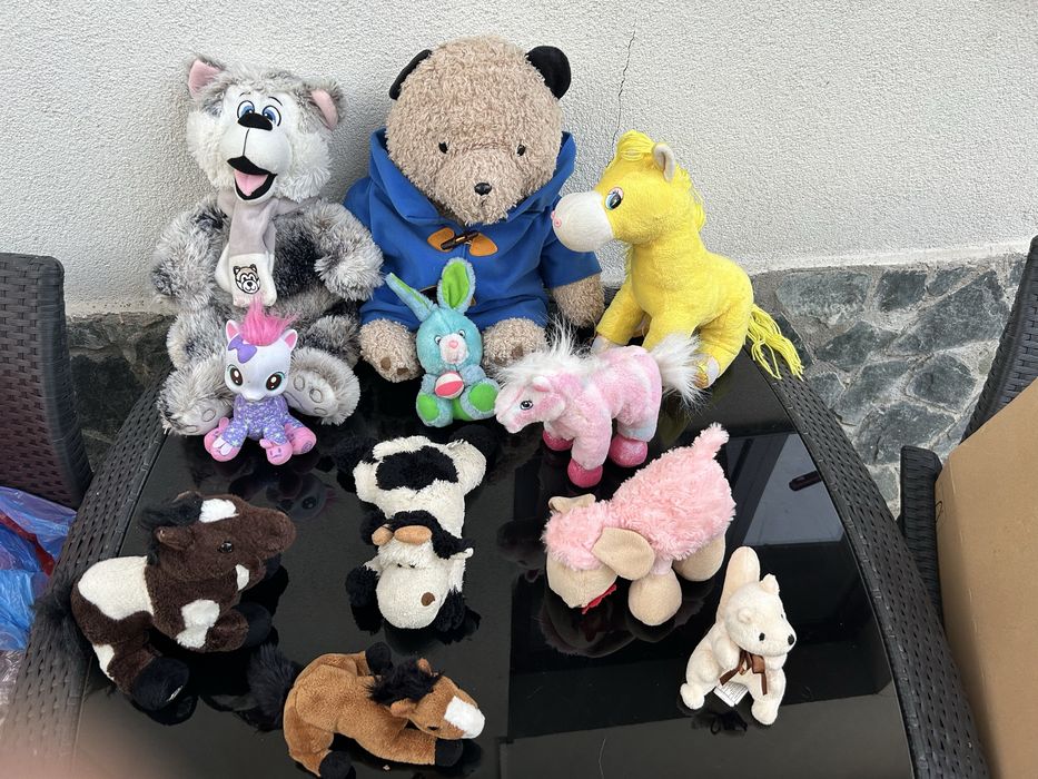 Plusuri diferite dimensiuni