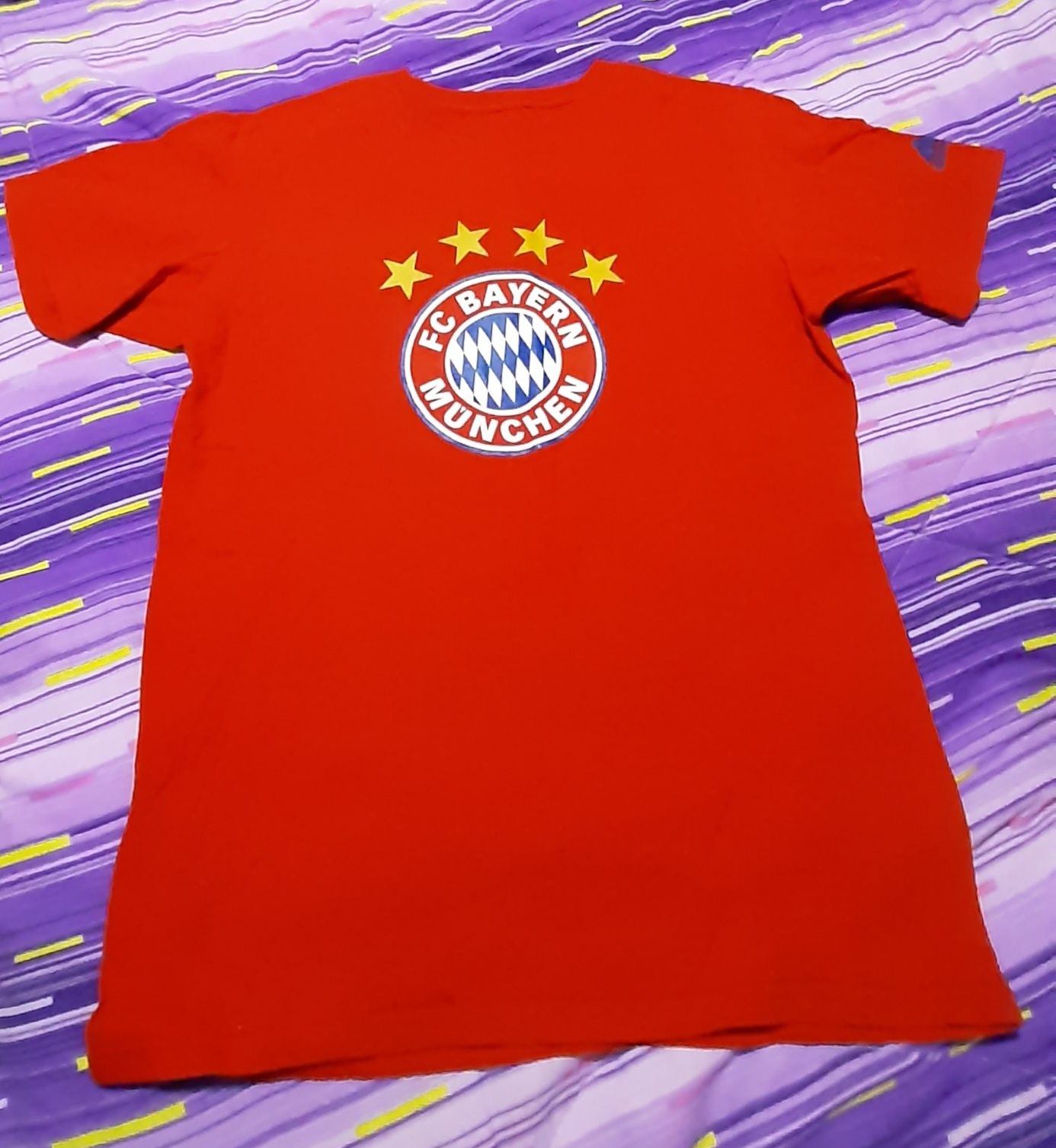 Тениска FC Bayern Munchen / Байерн Мюнхен, размер М