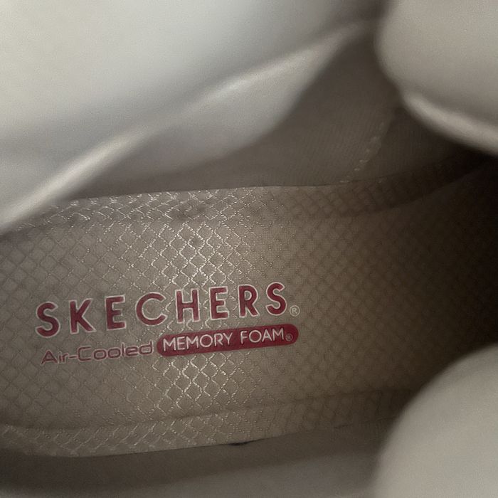 Зимни обувки Skechers HI-RYZE