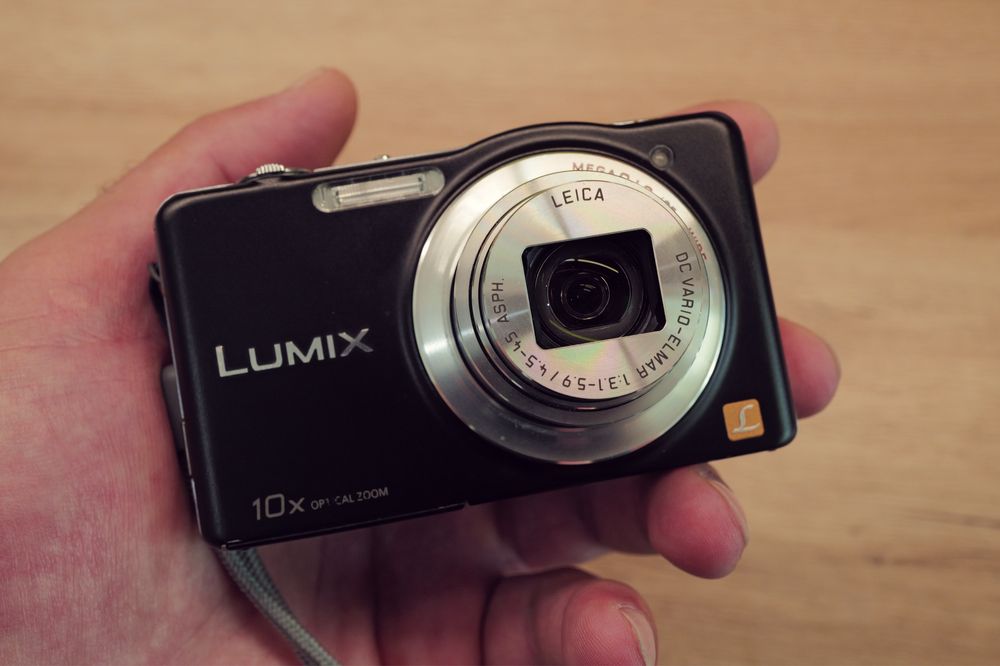 Aparat foto Panasonic Lumix de 16Mp HD data ora Leica Card statii ITP