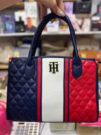 165 de lei Geanta Tommy hilfiger eleganta potrivit pentru orice ținută