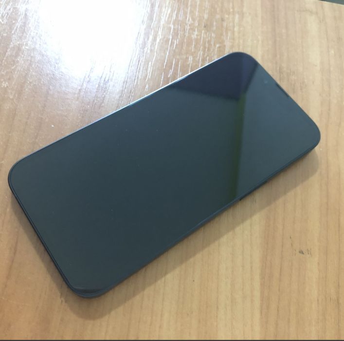 iPhone 13 128GB в  отличном состояний