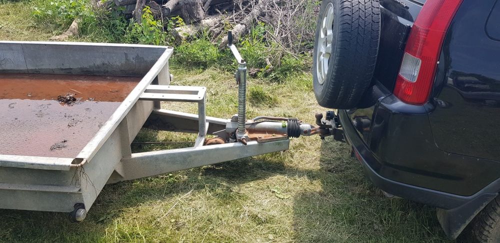 Remorca 3500 kg doua punti