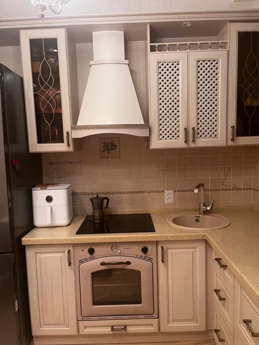 Кухонный гарнитур с техникой