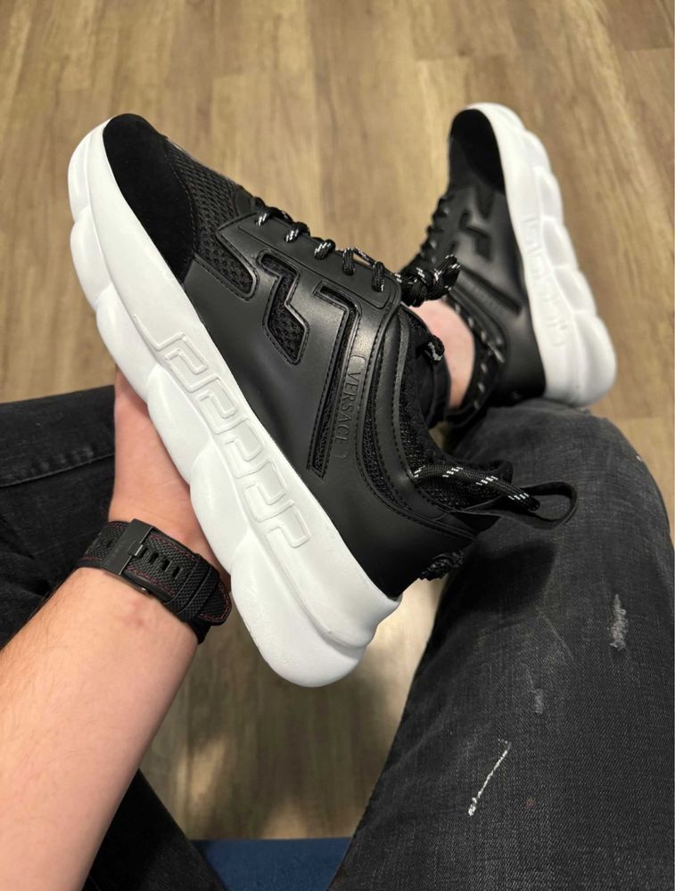 Versace Chain Reaction Black & White