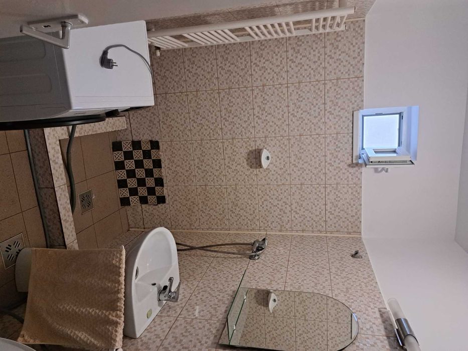 Apartament 2 camere închiriez