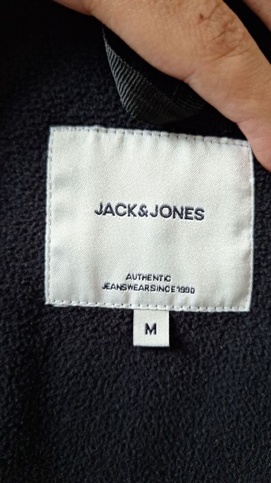 Якета размер М/L - 4 броя