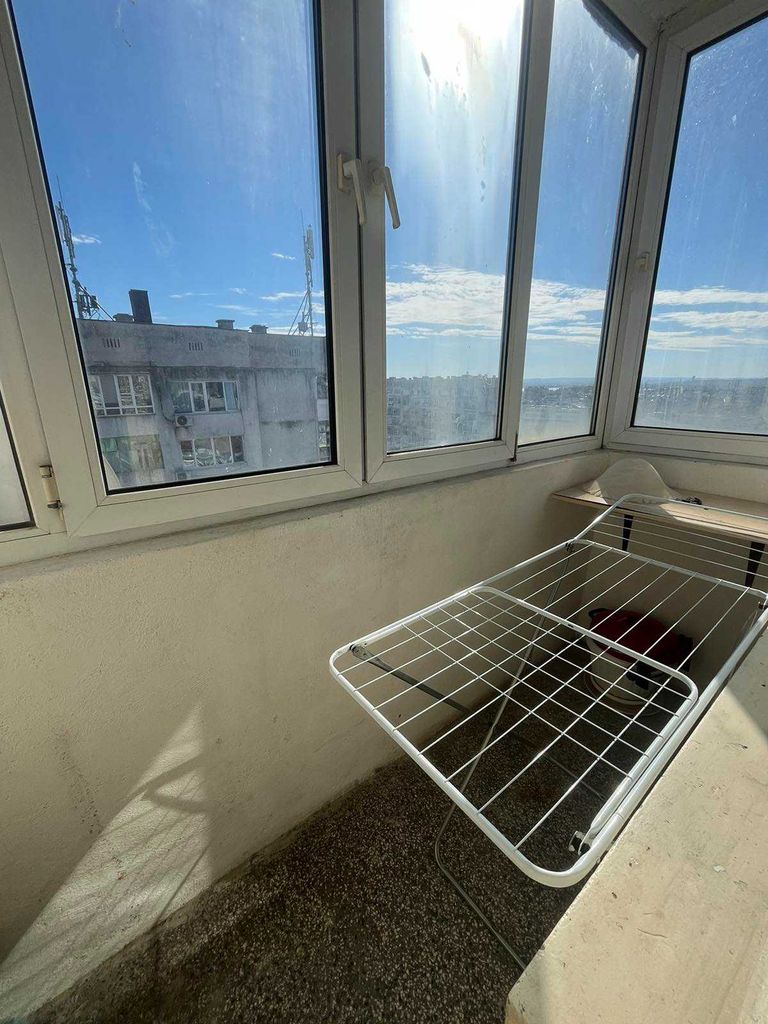 Дава се под наем Тристаен апартамент в Бургас, Център - 120 кв.м за 165.75 € - Снимка #3