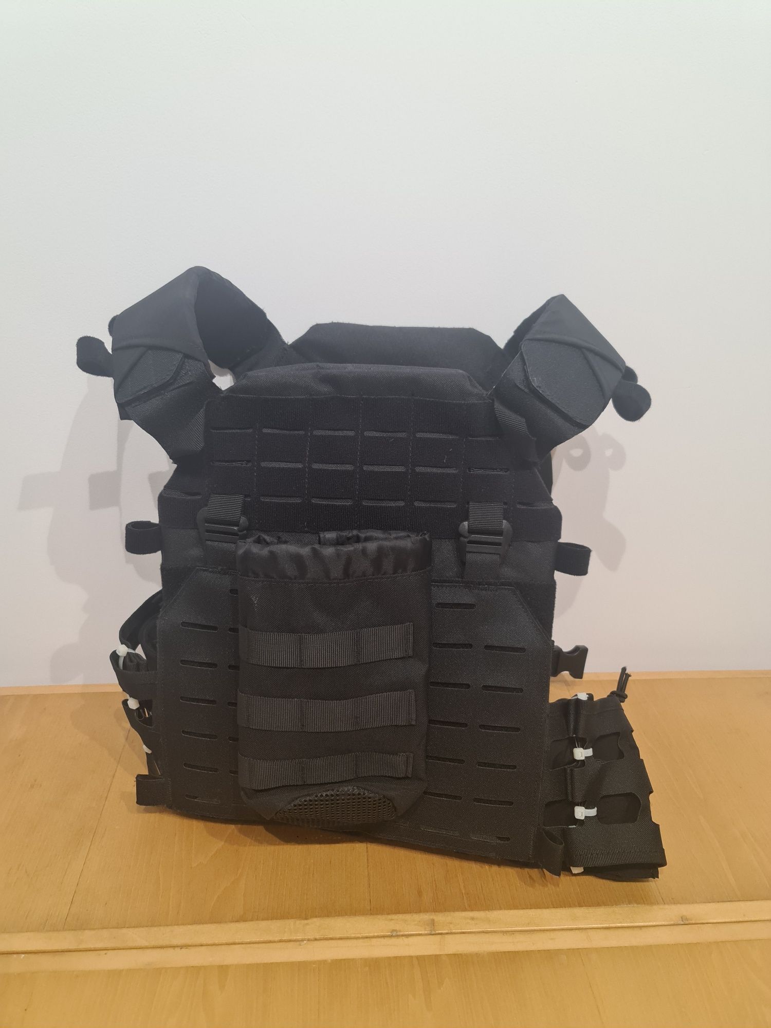 Vesta/plate carrier Advanced laser cut