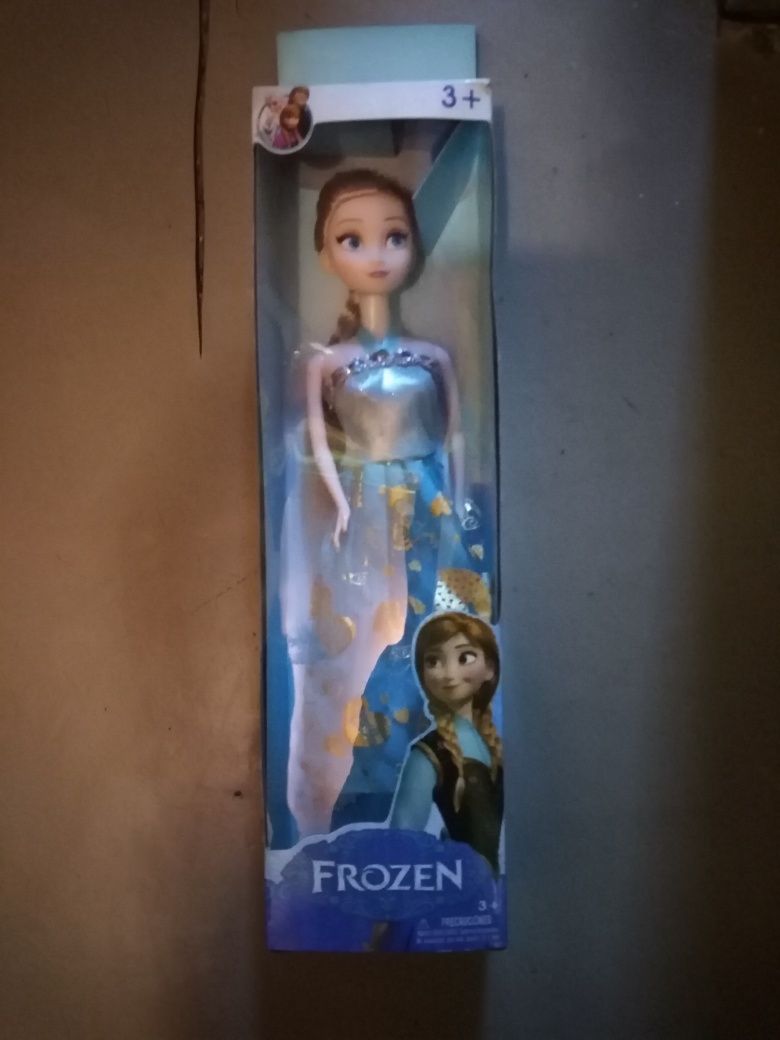 Păpușă Frozen nouă