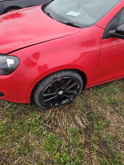 Aripa stanga fata vw golf 6 2.0 tdi cbab