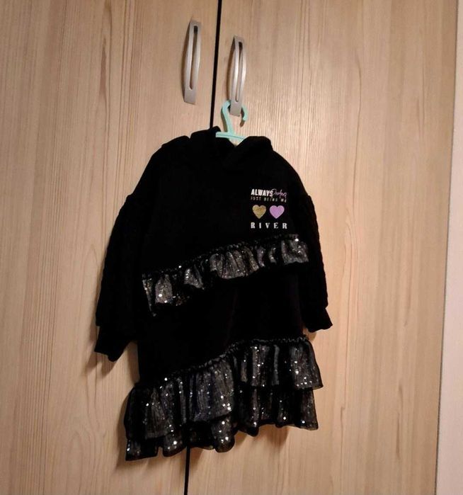 Rochita toamna iarna River Island marime 104