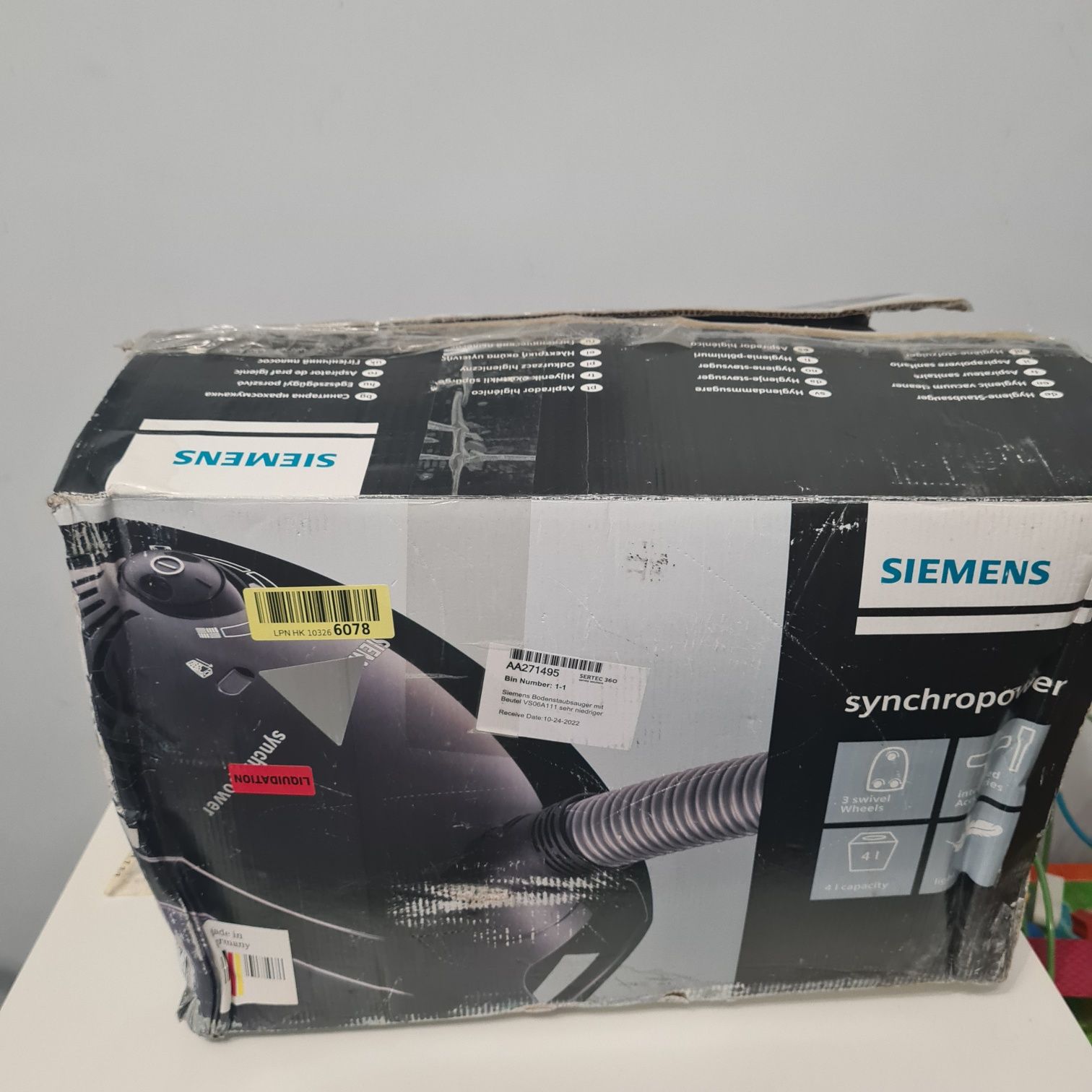 Прахосмукачка Siemens Synchropower VS06B112A, 700W, НЕ РАБОТИ!